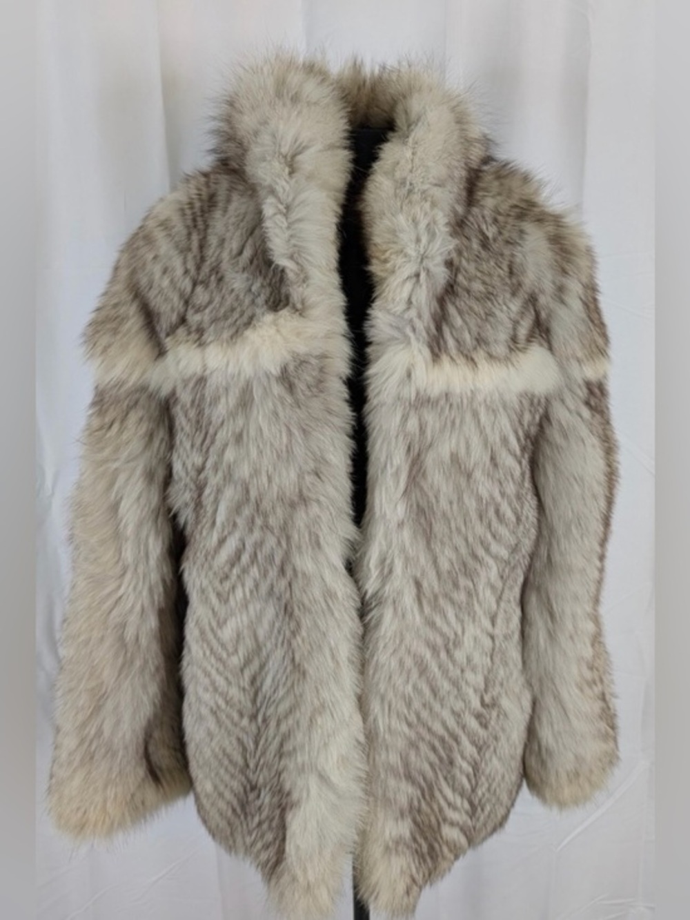 Vintage Genuine Fox Fur Coat Jacket Silver White Fox Fur Made in Greece Size M-L